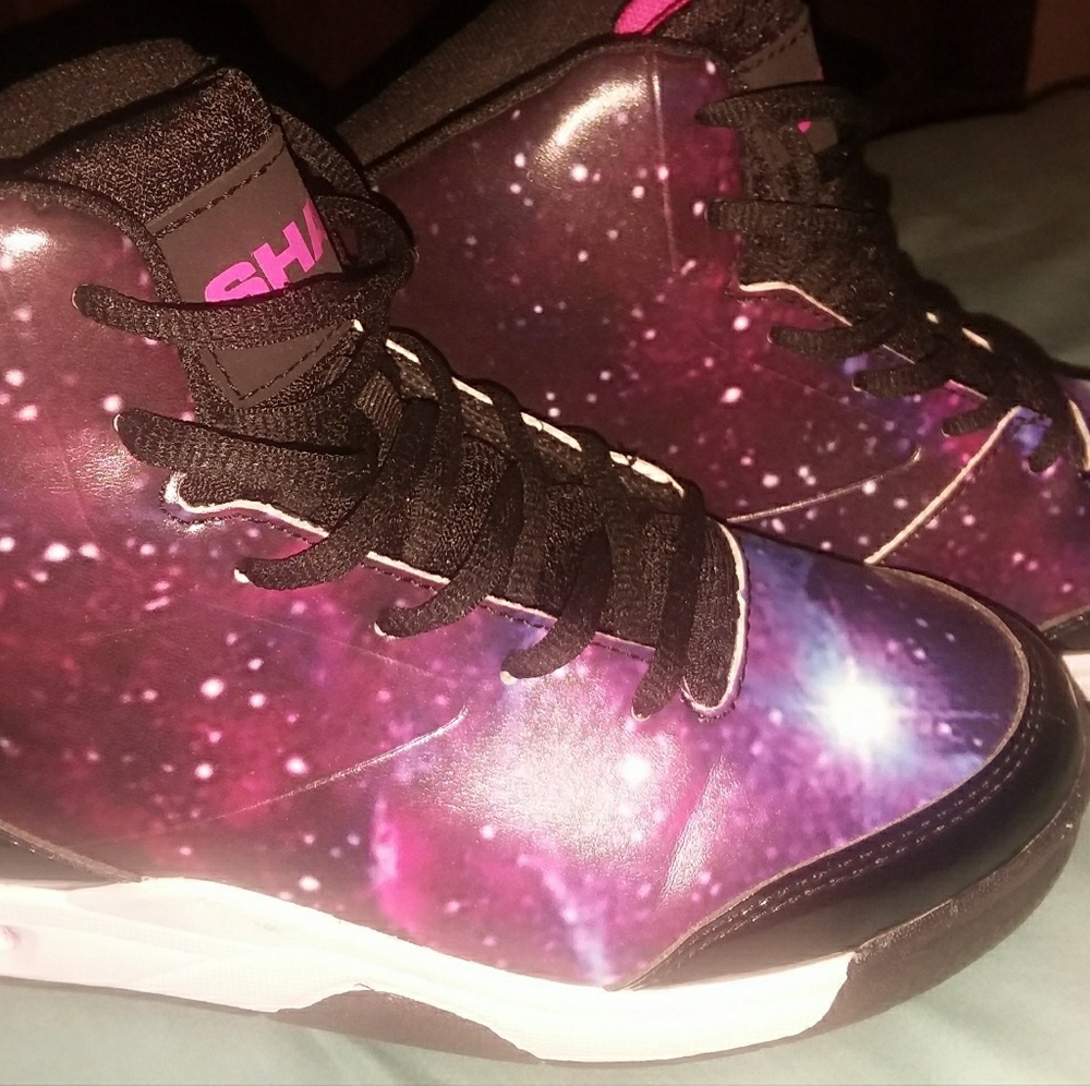 Women's sneakers (only worn once)
